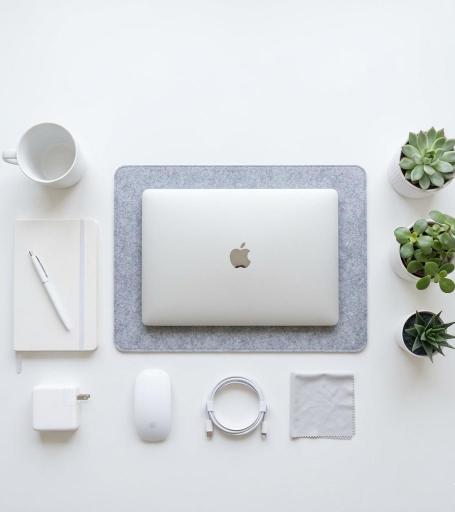 aesthetic desk setup essentials flat lay with lamp and organizers